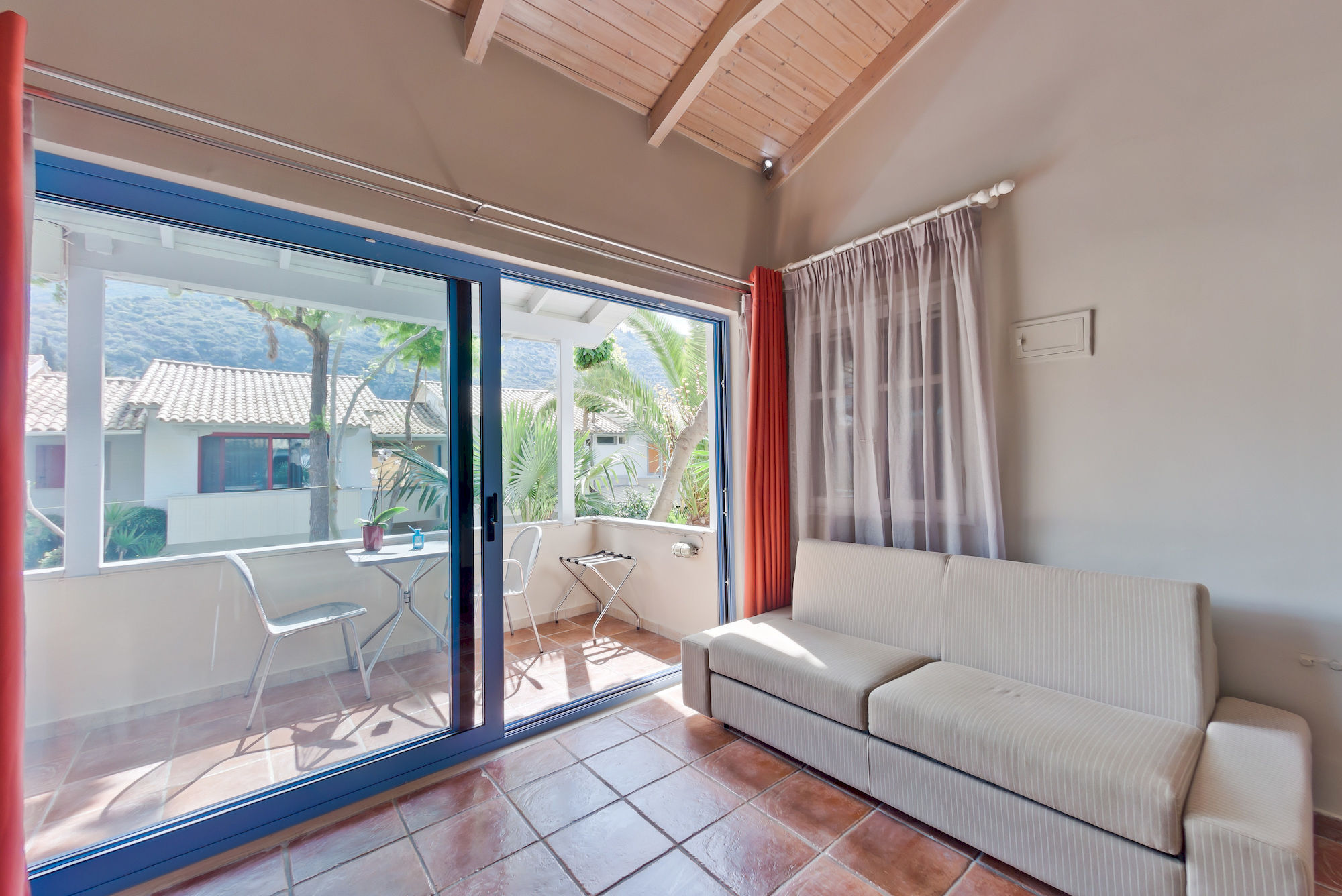 Rouda Bay Beach Hotel ميكروس جيالوس المظهر الخارجي الصورة