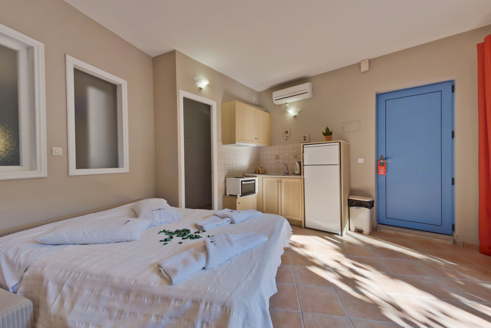 Rouda Bay Beach Hotel ميكروس جيالوس المظهر الخارجي الصورة